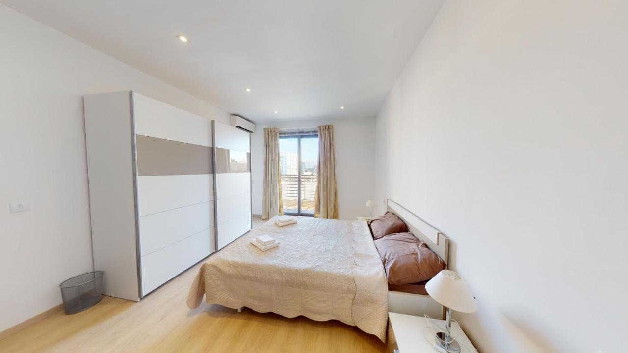 Spacious 2 Bedroom Apartment In Sliema Exteriör bild